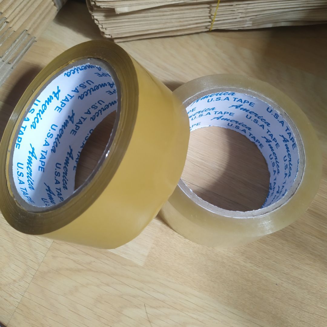 giao hàng đầy đủ, gói hàng chắc chắn, băng keo cug chắc và dày nữa ^^