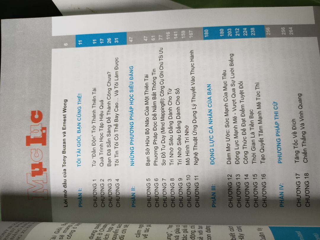 Quyển sách bao gồm 18 chương, bắt đầu câu chuyện từ một đứa trẻ đần độn trở thành thiên tài nắm trong tay vinh quang và chiến thắng. Tác giả không chỉ đơn thuần giải thích người khác đã thành công như thế nào, mà còn nói ra làm sao để họ có thể đạt những thành tích tuyệt vời đó bằng cách hướng dẫn chi tiết cụ thể thông qua những phương pháp học tập, đặc biệt là đối tượng học sinh còn ngồi trên ghế nhà trường
 sách đẹp trình bày khoa học nch rất thích