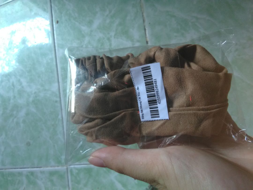 Mình đặt màu be mà lại giao màu nâu là sao nhỉ ???