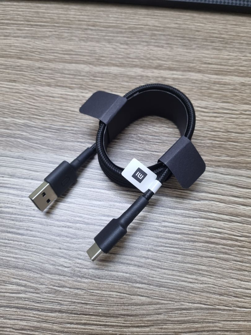 Cáp sạc dài, chắc chắn