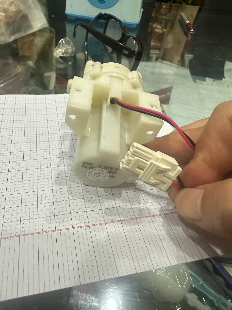 xin đổi lại zắc 2 chấu được không vậy shop? Hình sản phẩm của shop là 2 chấu