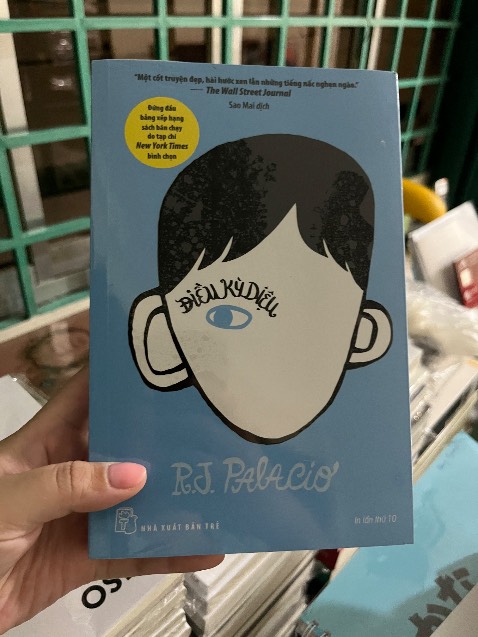 Shop đóng gói cẩn thận và giao nhanh. Sách chính hãng, giá tốt. Sẽ tiếp tục ủng hộ shop ah