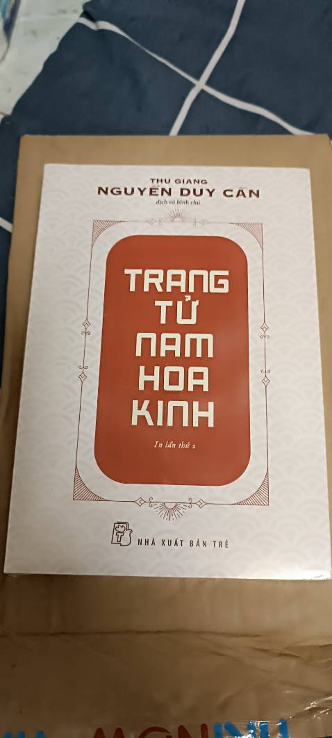 Đóng gói sơ sài, do trời mưa shiper vội nên chưa kịp đồng kiểm,khui ra thì sách bị lỗi, mình còn chưa bóc seal