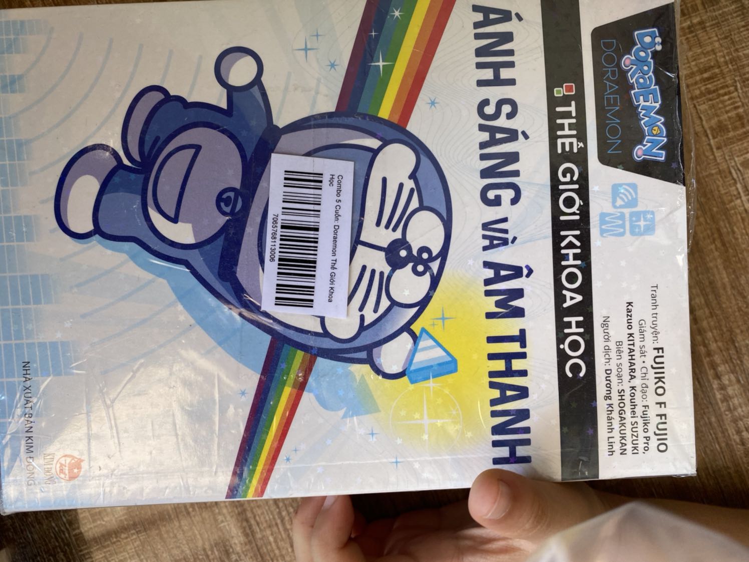 sách bọc cẩn thận giao hành nhanh