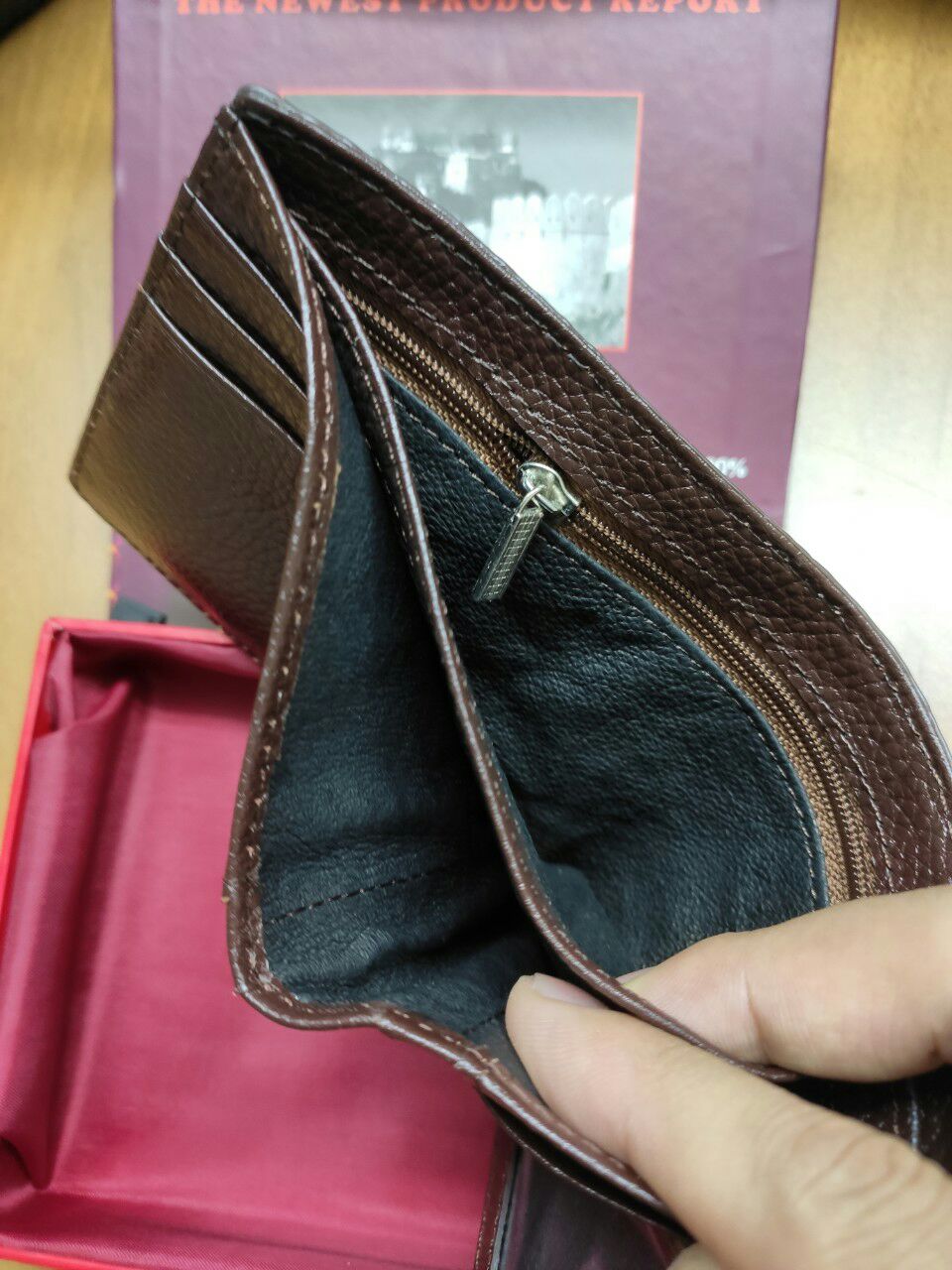 Rất chỉnh chu. Xứng đáng đồng tiền bát gạo. Quan trọng hàng cá sấu nên rất hài lòng