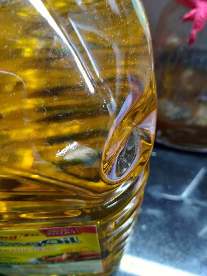 date mới, móp nhẹ