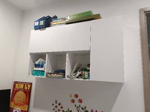 Tủ thì đẹp ak, mà phải liên hệ bên shop lắp cho nhé, kg thì thuê thợ khoan bên ngoài, lắp tay mệt mỏi lun mà có nhiều cái kg lắp tay đc đâu. Vs lại mấy mối liên kết vs như cũng hơi yếu, mình kêu thợ gần nhà lắp thêm các mối đỡ nữa.