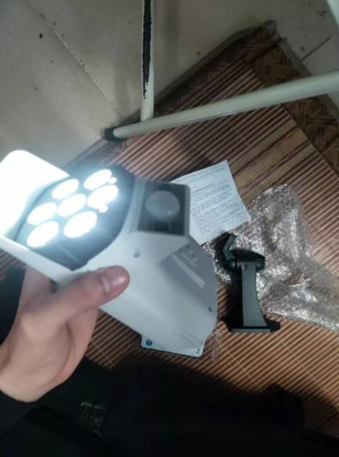 Đèn sáng tốt, cảm biến nhạy, giả cảm ổn áp phết đó, nên mua nhé mn