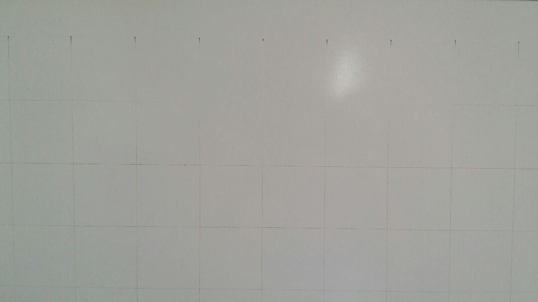 Bảng viết tốt. Điều mình hài lòng nhất là thái độ của nhân viên giao hàng và tốc độ giao hàng nhanh hơn dự kiến 2 ngày.Nhưng có nhược điểm là mặt bảng với những dòng kẻ chỗ đậm,nhạt, có vài chỗ gầm như không còn dòng kẻ như trên hình. Chưa biết sử dụng có đc lâu dài không. Chung quy với giá tiền này như vậy là tốt rồi ?