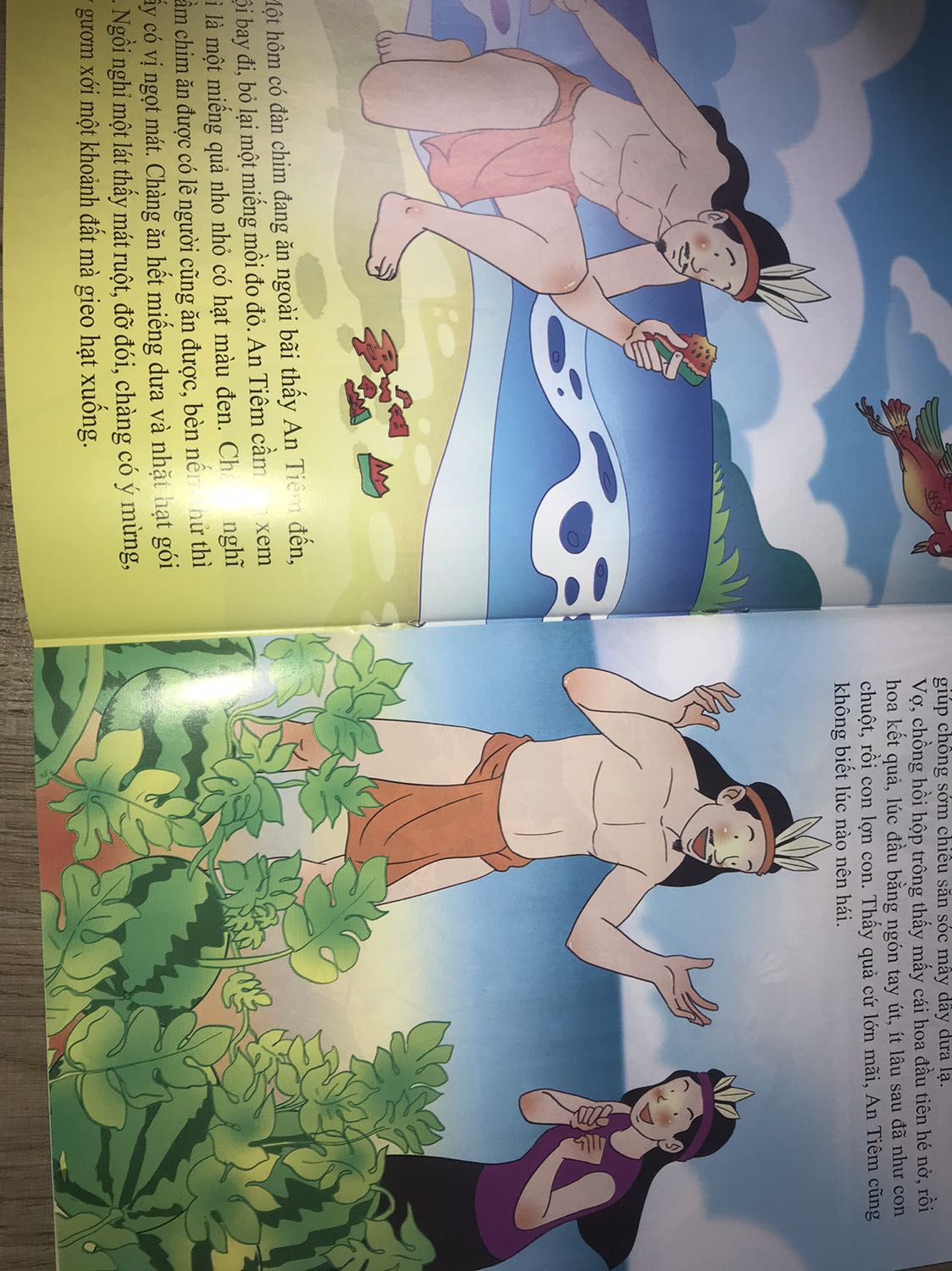 Tranh ảnh đẹp, phù hợp với trẻ nhỏ. Giao hàng thì quá nhanh luôn. Mình sẽ tiếp tục ủng hộ nhé