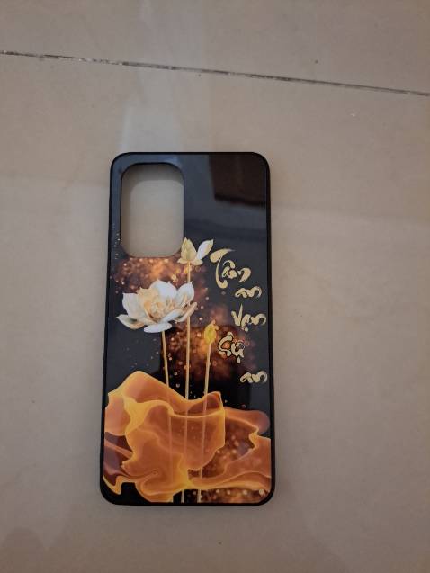 Sản phẩm gíao ko giống như trên hình ,