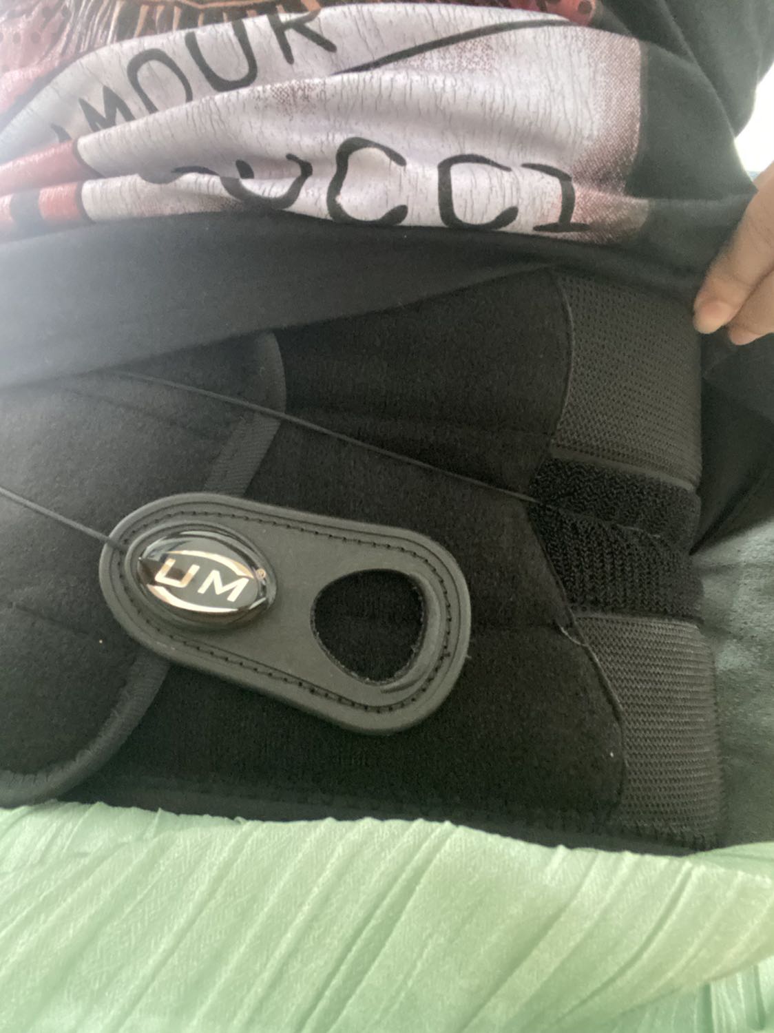 Mua nhiều đai lưng r nhưng mang đai này cảm giác nâng đỡ tốt hơn. Ôm khít vô lưng nên k giảm đau, mang cũng nhanh và tiện