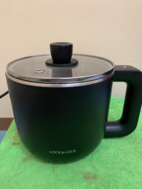 Giao hàng nhanh, sản phẩm chất lượng, nấu nhanh hơn bình siêu tốc nha các bác. Rất hài lòng và ưng ý. Khay luộc trứng ưng ý nha. Tks clock and clock và nhà phân phối.