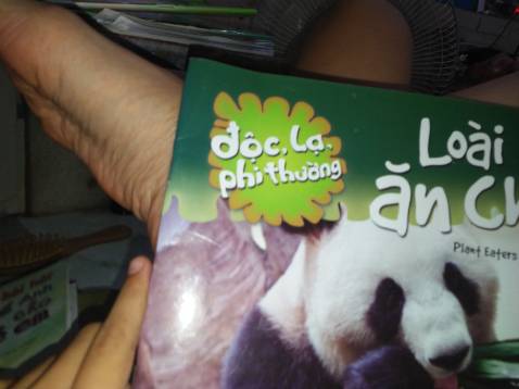 Sách mới, hình vẽ rõ ràng, phong phú, các em bé rất thích.