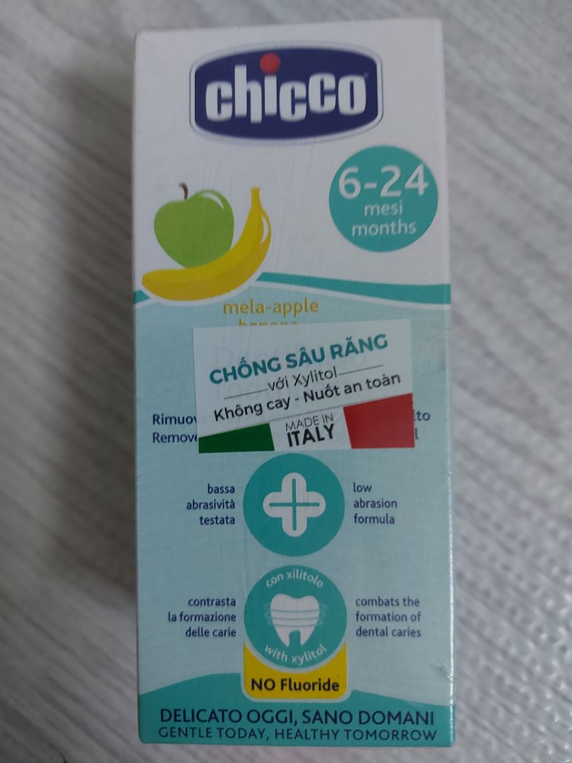 Vị thơm nhẹ, bé chịu hợp tác. Vì nuốt đc nên phù hợp vs bé nhỏ chưa biết súc miệng