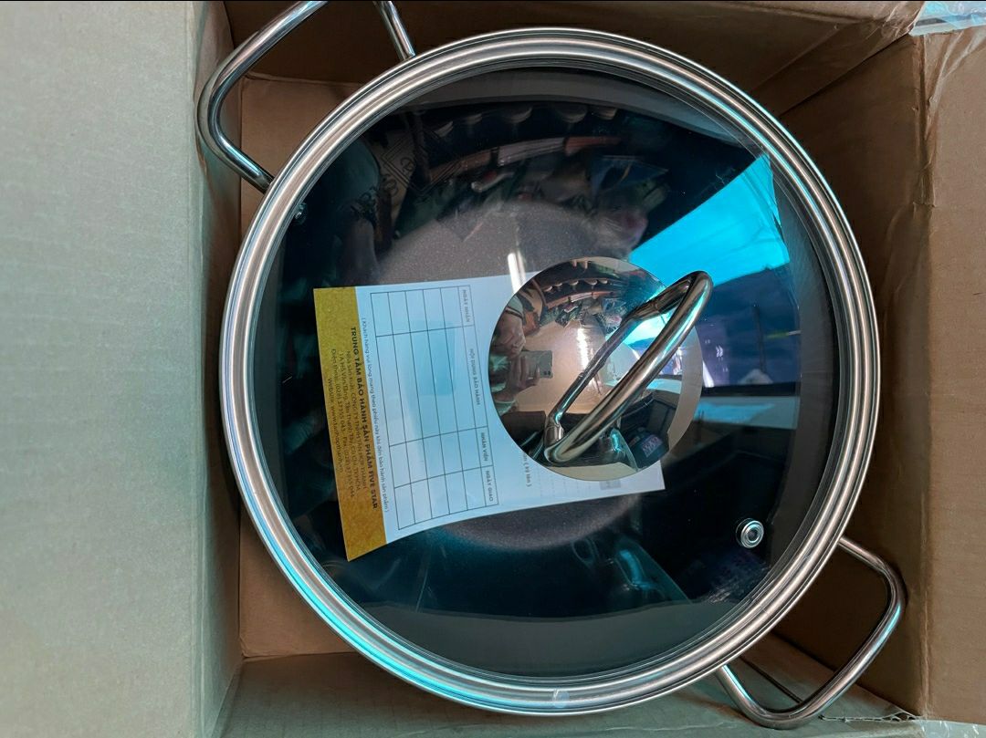 nồi dày lắm luôn, chuẩn hàng five, có tem phiếu bảo hành nên rất yên tâm, nên mua