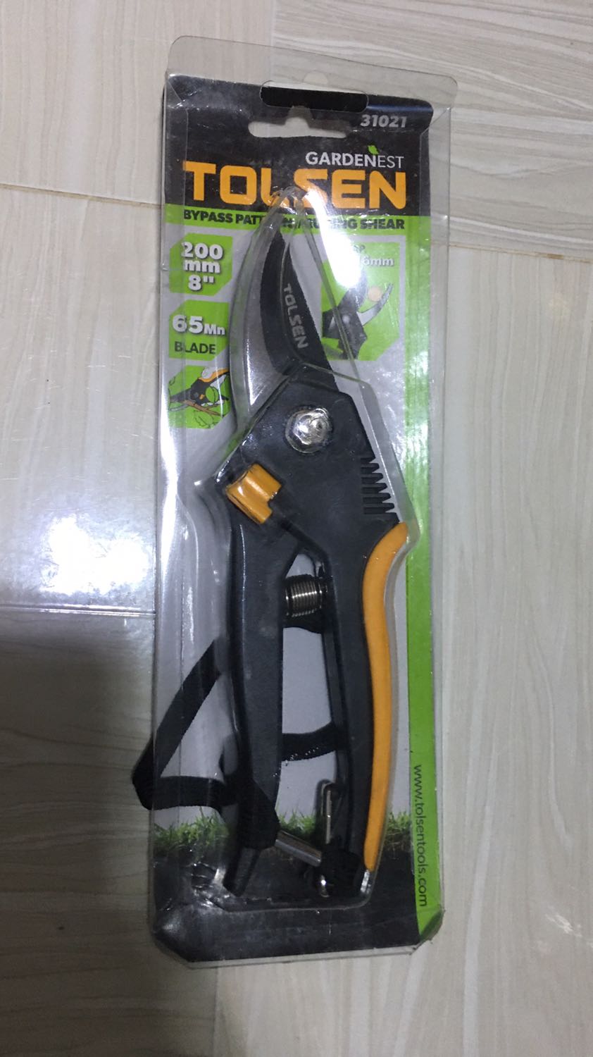 Mình đặt chưa mà giao kiềm cắt cành là sao???