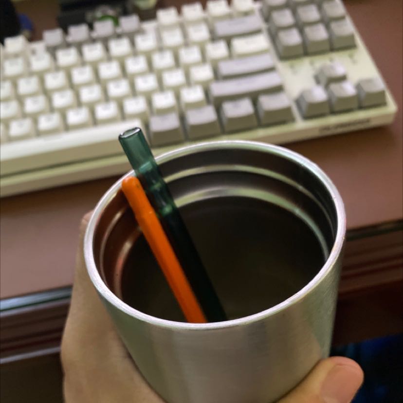 Ống hút chắc và đẹp. Tặng kèm cọ rửa theo mỗi ống. 5 sao