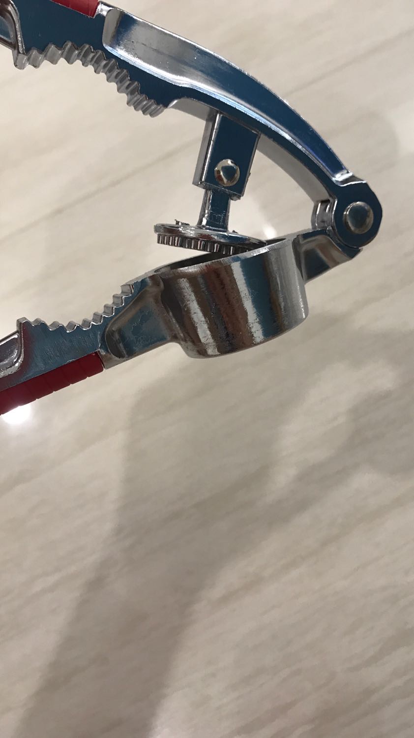 Sản phẩm cũng chắc chắn. Nhưng phải dùng thử mới biết được.