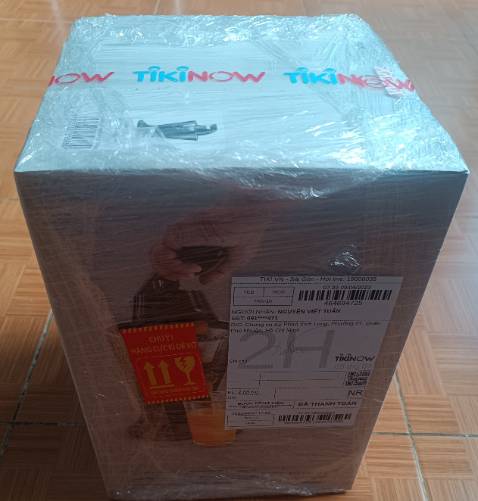 Giao hàng rất nhanh, máy đẹp, đầy đủ phụ kiện của máy. Chưa sử sụng nên chưa đánh giá chất lượng được, hy vọng hàng Lock&Lock sử dụng OK