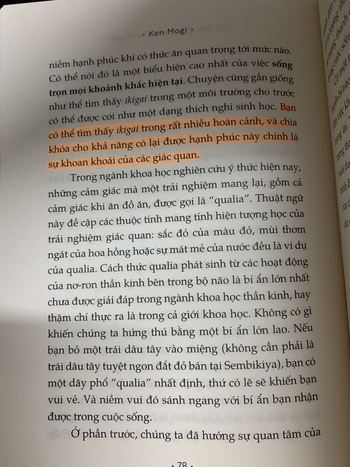 /Mình thật sự rất thích những chủ đề về ikigai. Qua quyển sách này mình biết thêm rất nhiều về văn hoá, phong tục và truyền thống của ng Nhật. 1 quyển sách khi đọc giúp mình cải thiện nhiều hơn về tư duy. Từ câu chuyện đầu bếp Sukiyabashi Jiro 3 sao Michelin, Fujita ng tuyển chọn cá ngừ rồi đến chén trà ngàn sao,... mình thấy đc ikigai trong từng khoảnh khắc. 
Tiki giao hàng nhanh, sản phẩm tuyệt vời