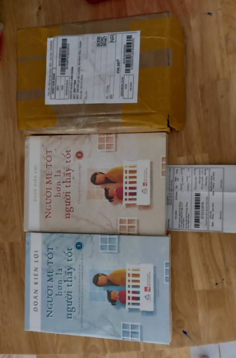 Sách hay.đóng gói chắc chắn.shop để tặng quà nhưng thực tế không có