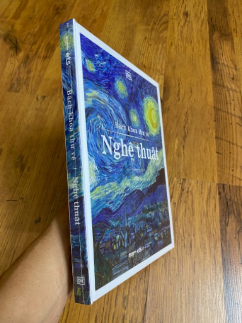 Sách mới nguyên seal, ko cấn móp gì mặc dù đóng gói hơi sơ sài. Tks Tiki.