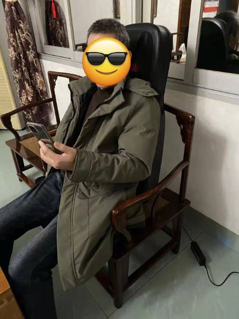 Đệm êm, ngồi khá thoáng, massage phẩn lưng và đầu khá tốt khá to nặng nên ngồi dựa vào khá đầm, êm và vững. Vì nó to nên thích hợp massage tại nhà khó mang theo khi đi đâu xa.