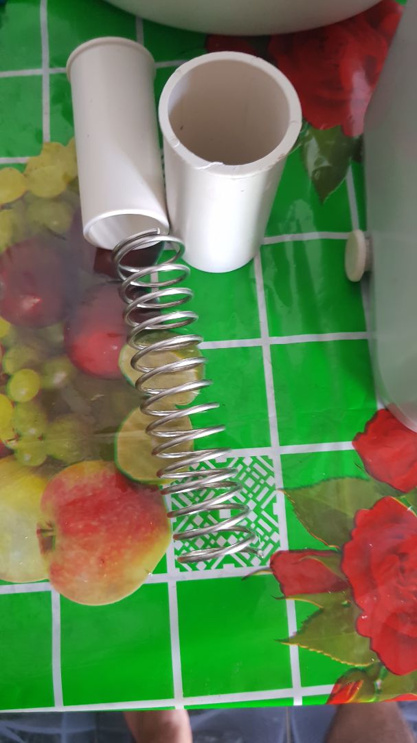 sản phẩm quá kém chất lượng. mua về chưa làm lắp vô sp méo từ khâu sản xuất nhưng vẫn giao cho khách hàng.
lò so thì rất ngắn.
sản phẩm này giao cho khách như chưa được kiểm định mà đã giao cho khách hàng.