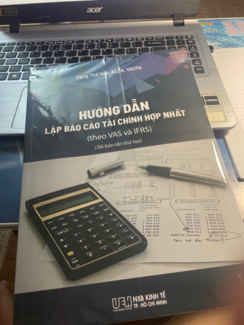 Đã nhận đc hàng, đóng gói cẩn thận. Nhưng mình không thể nào vào trang web để lấy template đc!!!