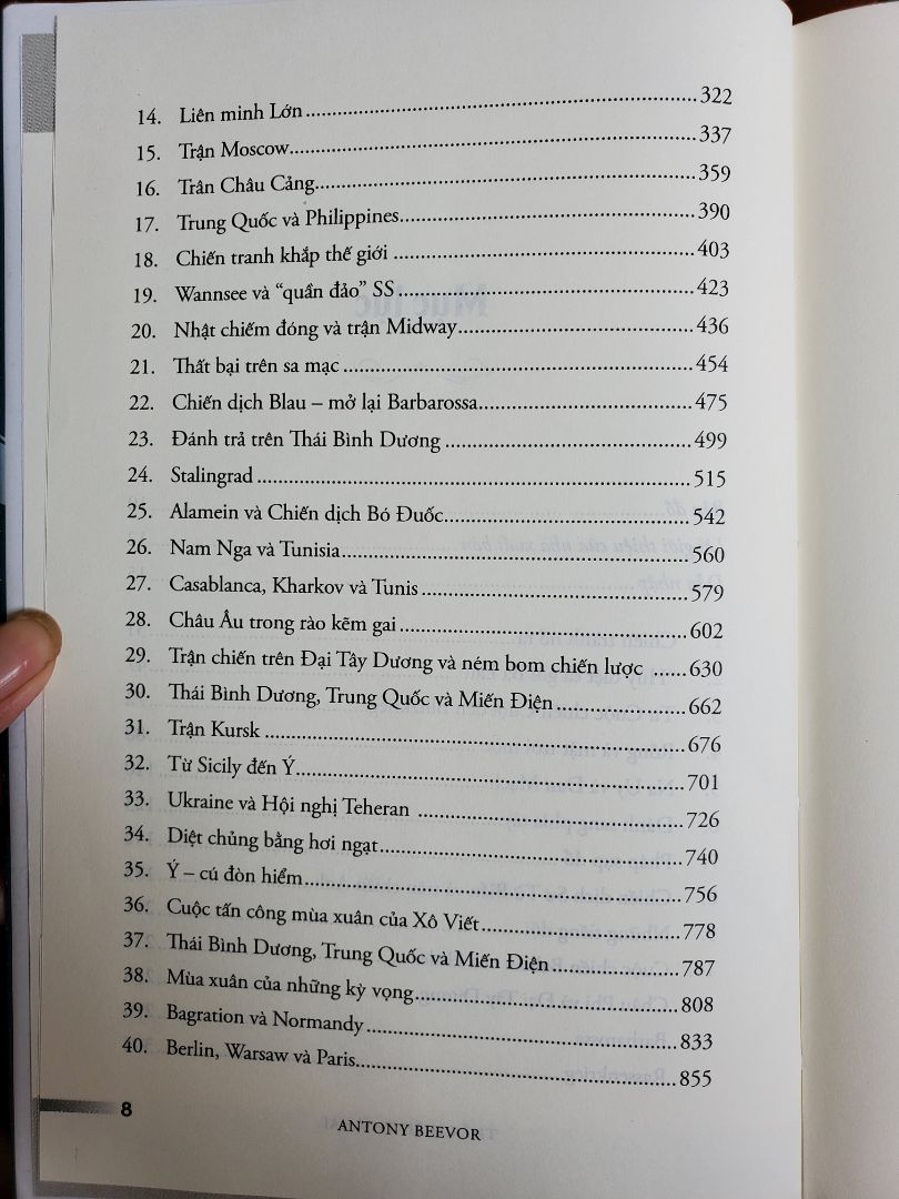 Quá hay để đọc. Một phân tích đa chiều về cuộc chiến, không hề phân biệt, không áp lực bởi chính trị, phe phái. Mong chờ những cuốn tiếp theo của tác giả.