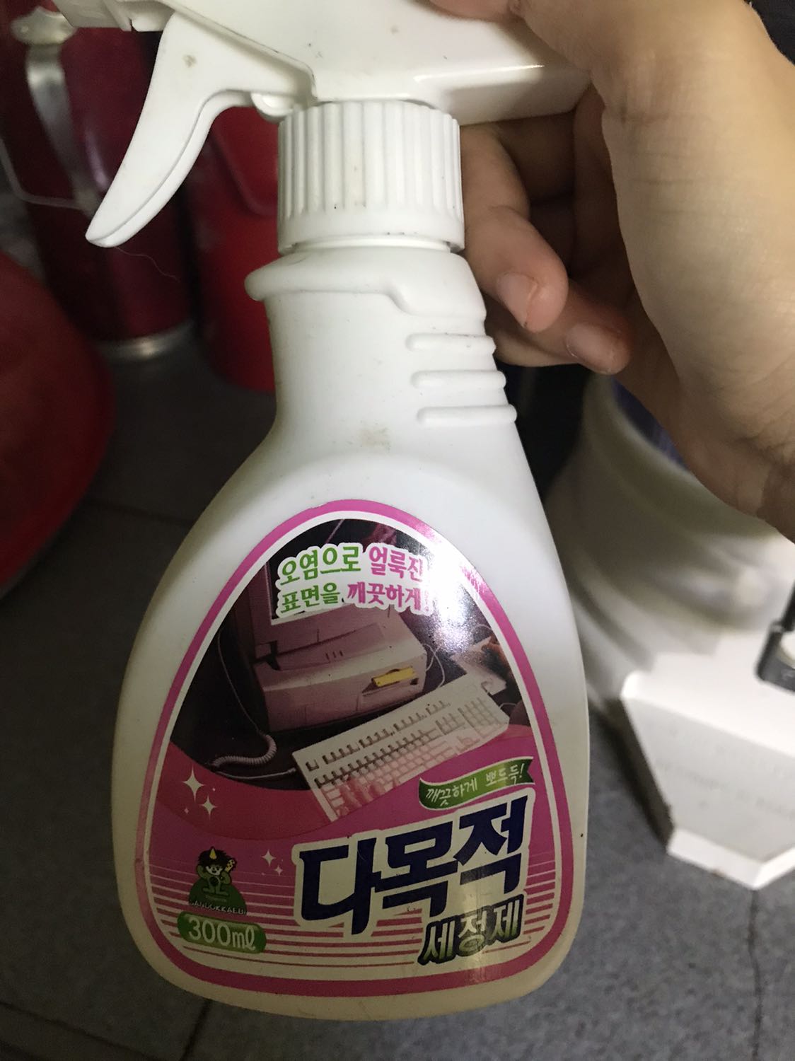 Shop giao nhanh, đóng gói chắc chắn. Mình mua đợt sale 10/10 nên rẻ lắm