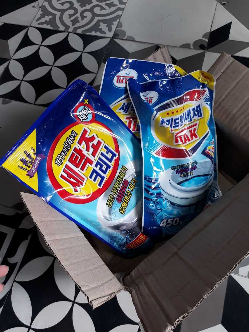 1 sao cho nhà bán One More Time và cách giải quyết khiếu nại của tiki, mua 2 combo mà lúc nhận chỉ có 1. giá rẻ mà bù qua ship mắc tận 44k thì cũng vậy. nhận hàng thiếu thì giải quyết lòng vòng nào là gọi điện gửi *** mất thời gian của khách, sau 4 ngày vẫn chưa giải quyết xong. may và sp chỉ vài chục chớ nếu mắc hơn chắc nóng ruột lắm luôn á