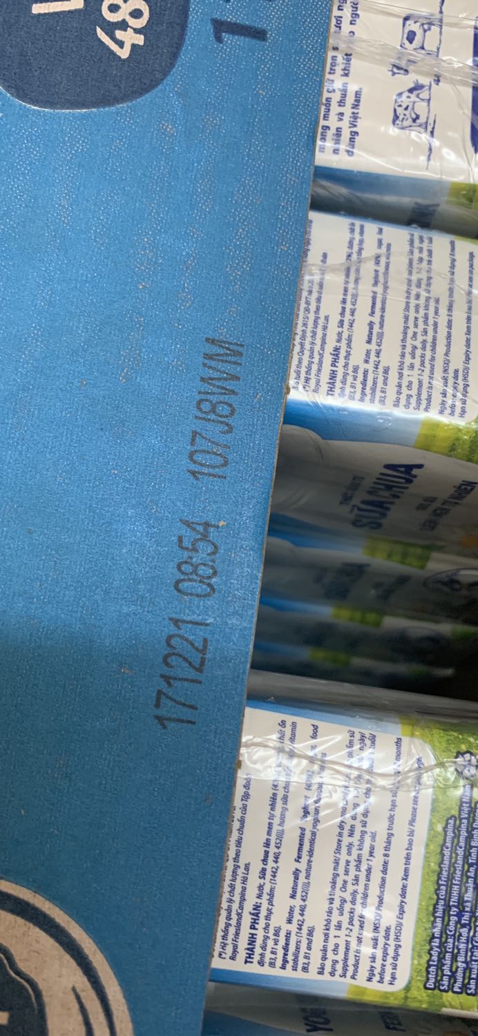 Đătj hàng từ 17/09, 15/10 mới giao và giao hàng còn 2 tháng sử dụng, hết hạn ngày 17/12. Không hề phản hồi khách hàng về việc giao chậm. Đến khi gọi 10 cuộc lên tổng đài mới xin lối. Chăm sóc kH và dịch vụ của tiki quá tệ. Xin phép xoá app