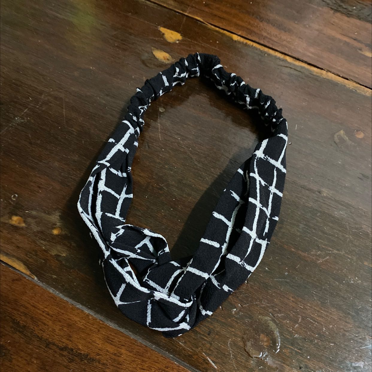 Hàng ổn tuy nhiên shop giao ko đúng màu, đặt mẫu 3 màu xanh, giao màu đen