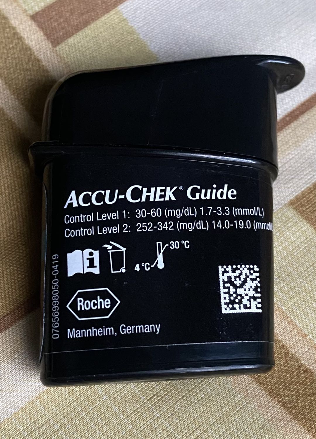 Xài ổn. Date còn 8 tháng