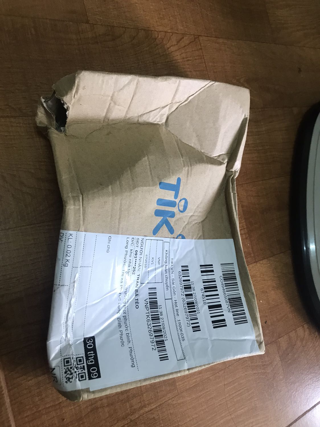 Một tháng mới nhận được, may là còn sp bên trong nhé tiki, thực sự bắt đầu nãn tiki, từng là fan hâm mộ tiki, tiki kiểm đơn cũng biết mình đã từng mua gì rồi