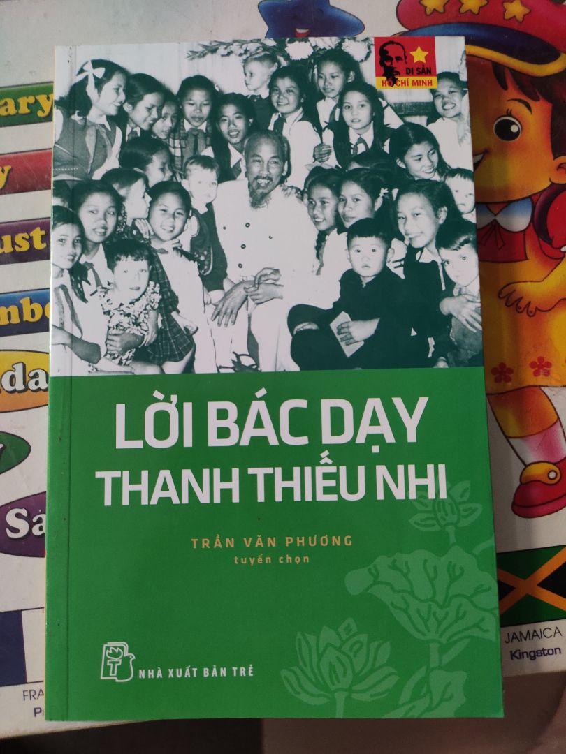 Sách giao nhanh bởi BEST. Sách hơi bẩn, bụi nhiều, cầm dơ tay. Ổn