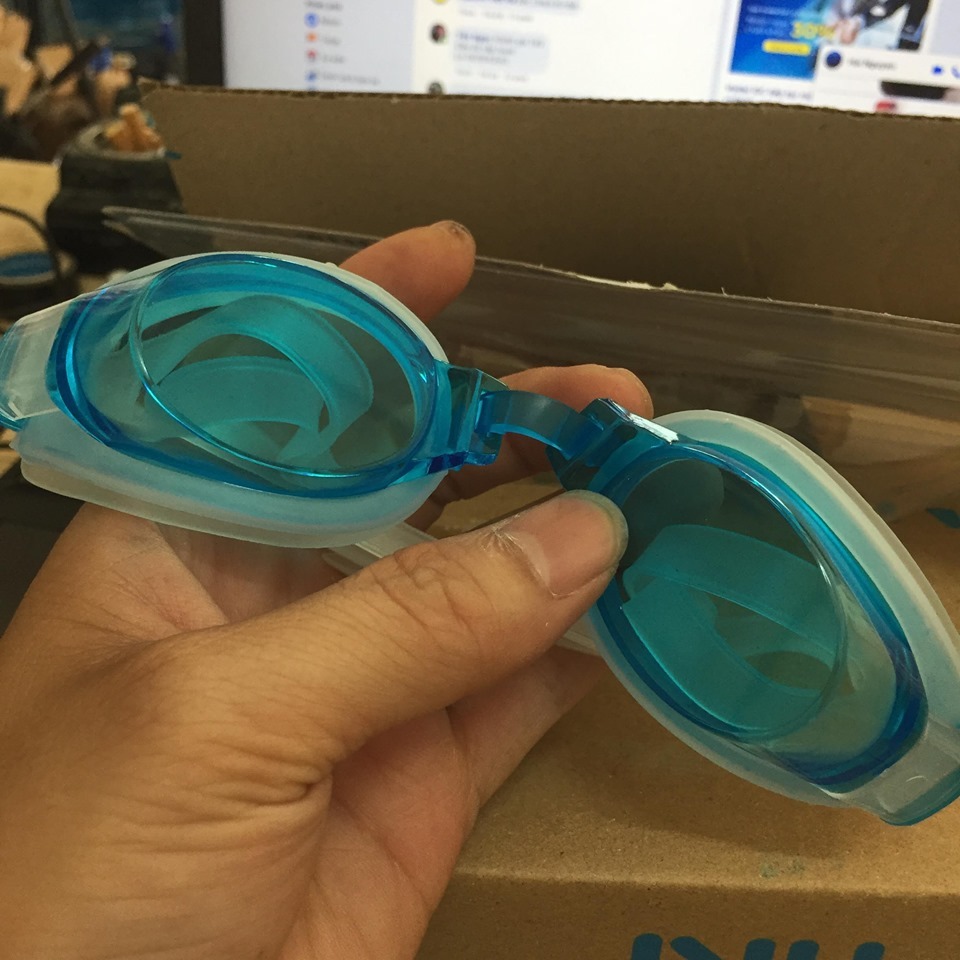 Với giá rất hấp dẫn
Chất lượng ok
Mắt kính bố trí thông minh