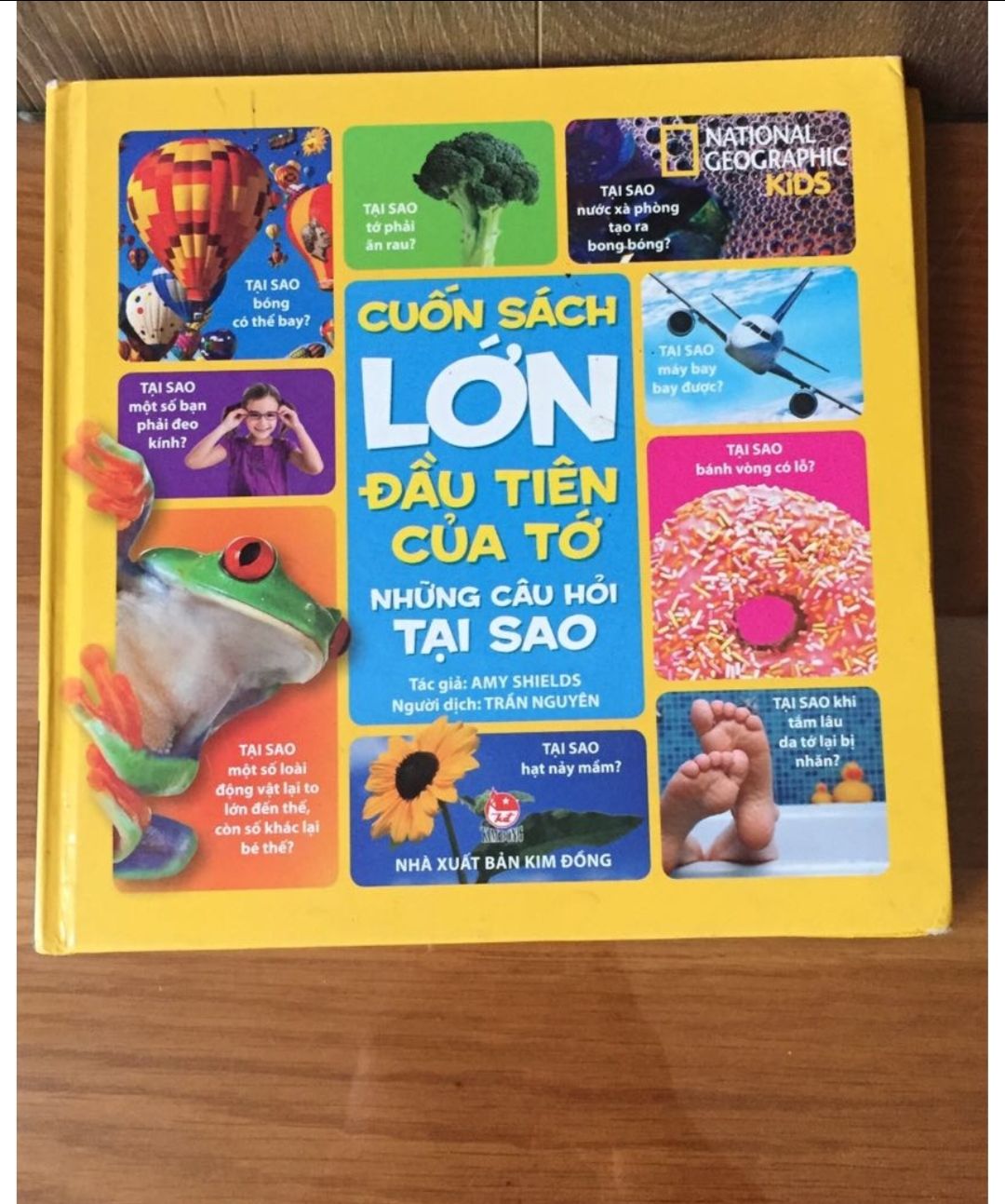 sách hay, giấy đẹp
nhiều nội dung thú vị, màu sắc rõ nét
giao hàng nhanh, đóng gói gọn gàng