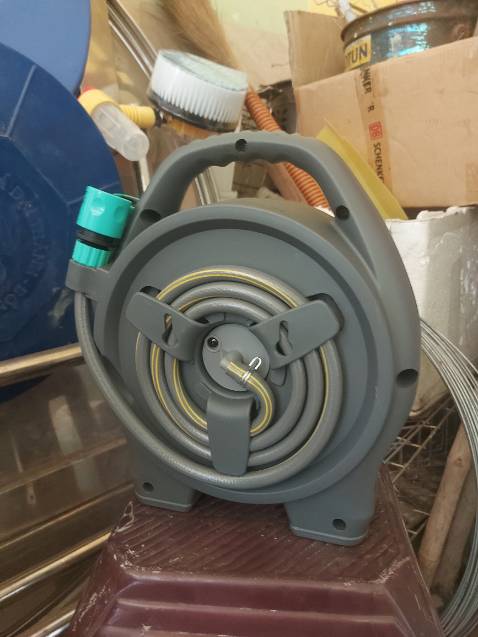 Sản phẩm này nhìn qua có vẻ bề ngoài đẹp ống dẫn nước dày dặn ống nối chắc chắn. Hy vọng mặt hàng này dùng tốt bền vững