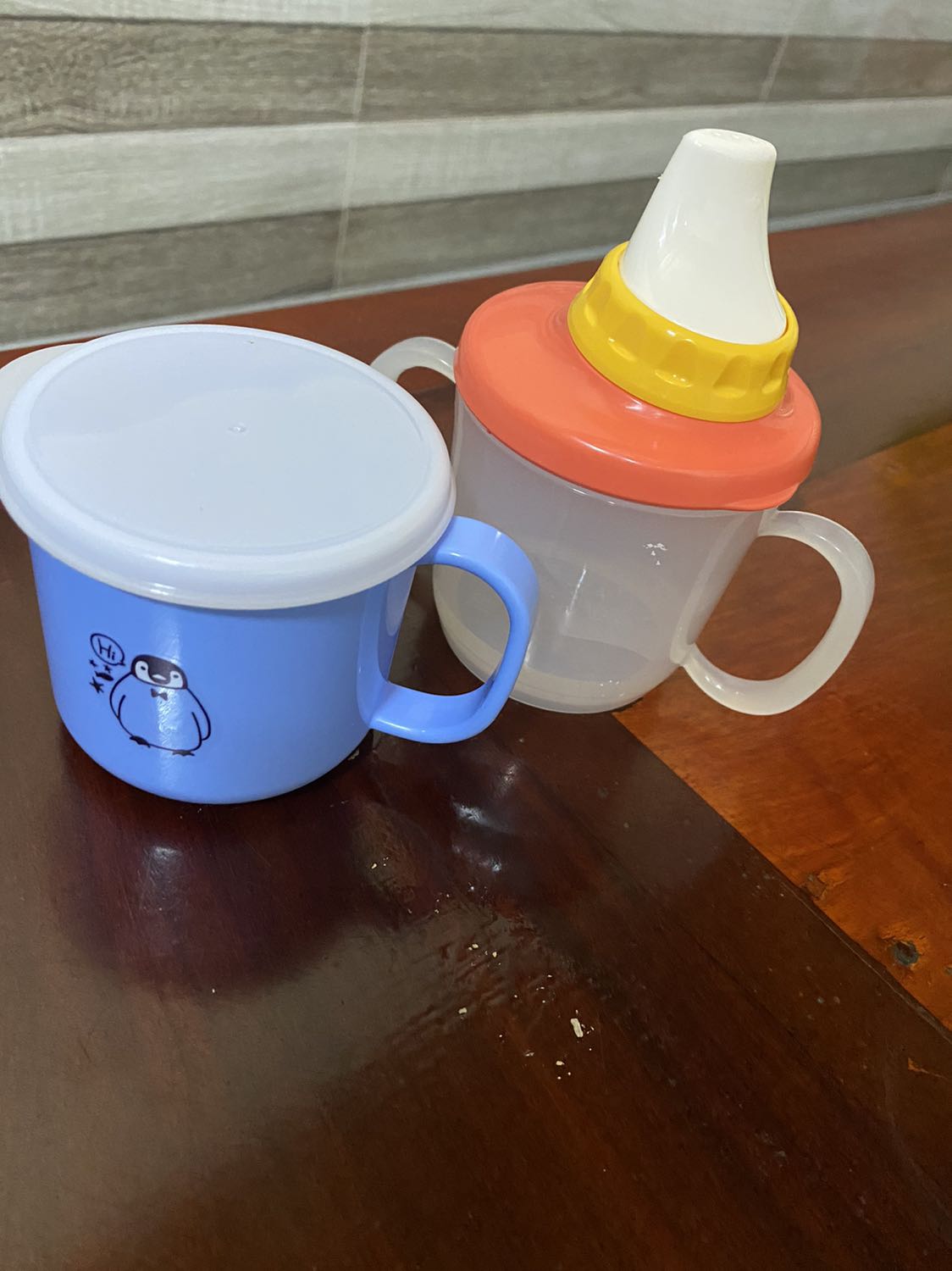 Hàng y hình rất dễ thương