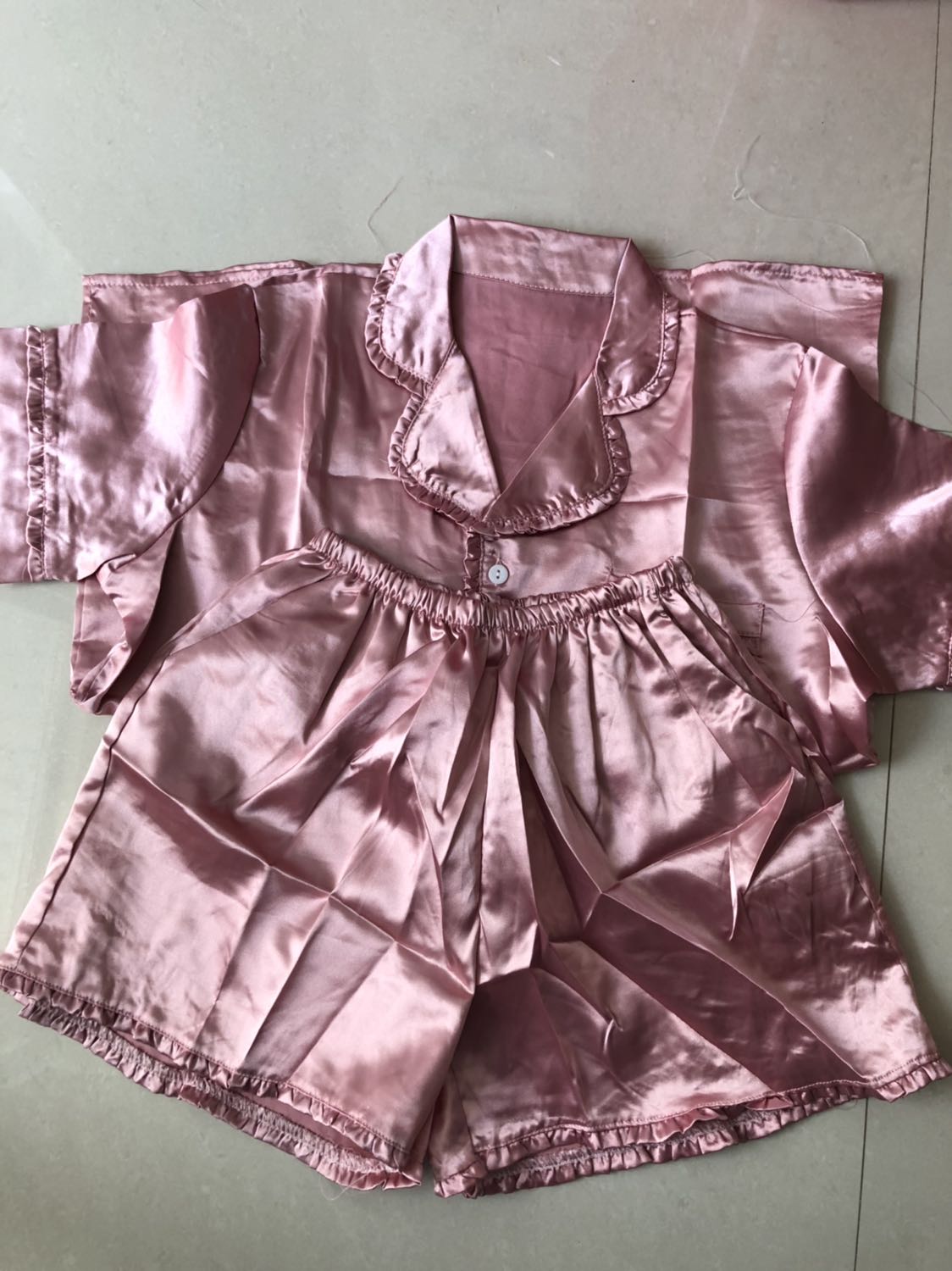 Shop lam việc kg uy tính! Đặt hàng sp này giao sp kia! Chất lượng thì kg chấp nhận được.