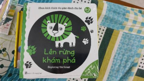 Hình vẽ đẹp,sắc nét,giấy dày đẹp,giao hàng nhanh từ HN vào TPHCM mất có 3 ngày,nội dung phù hợp với trẻ em,hy vọng bé nhà mình sẽ thích,hoàn toàn hài lòng