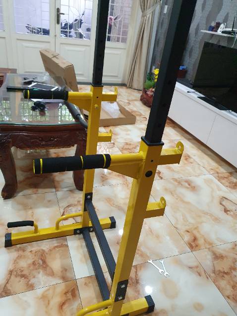 Sản phẩm dùng loại thép mỏng, ống thép kết nối với thanh xà ngang bề mặt gồ ghề, có cảm giác chịu lực yếu, giao thiếu 2 long đen cong dùng để cố định thanh xà đơn, hiện tại chưa giám sử dụng chờ Tiki bổ xung 2 long đen cong!!! Sản phẩm dùng loại thép mỏng, ống thép kết nối với thanh xà ngang bề mặt gồ ghề, có cảm giác chịu lực yếu, giao thiếu 2 long đen cong dùng để cố định thanh xà đơn, hiện tại chưa giám sử dụng chờ Tiki bổ xung 2 long đen cong!!!