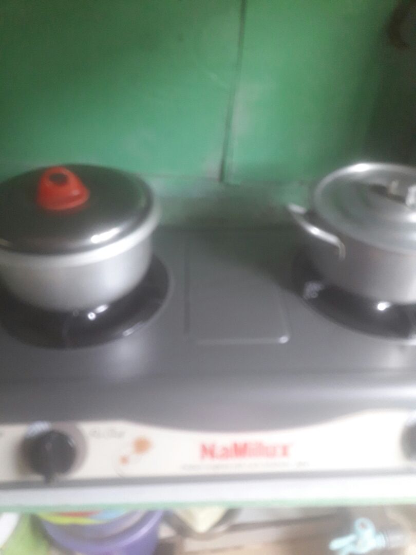 bếp đẹp, đánh lửa điều, nhân viên giao hàng vui vẻ, mình mua hàng kiti đã nhiều lần rồi như chưa lần nào kiti làm cho mình thất vọng cả .ủng hộ kiti ?