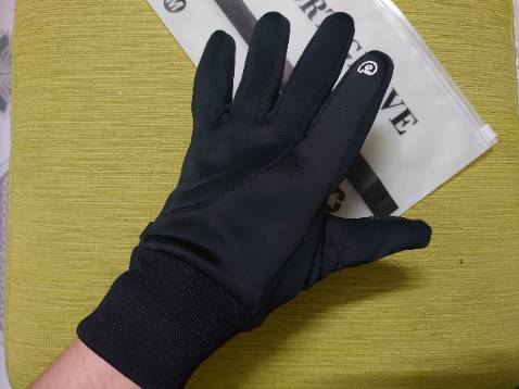 Ổn áp lắm nhé, đeo vừa vặn, ôm tay, đã *** kháng nước rất chuẩn. Ưng lắm