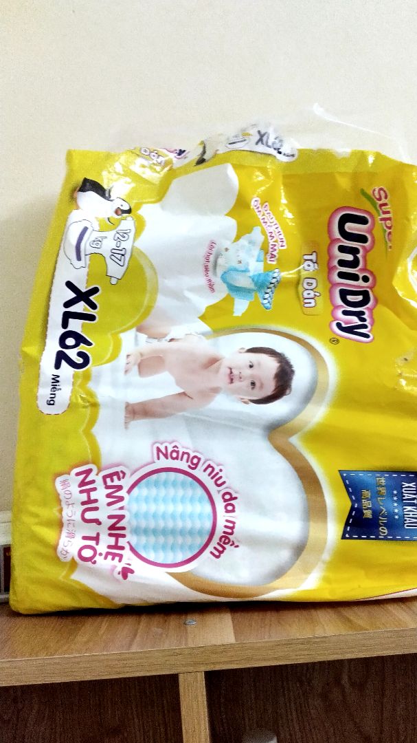 sản phẩm chất lượng ổn, giao hàg nhanh, giá sale phù hợp, nói chung sản xuất ở VN nên các mẹ cũng yên tâm sử dụng cho bé yêu...