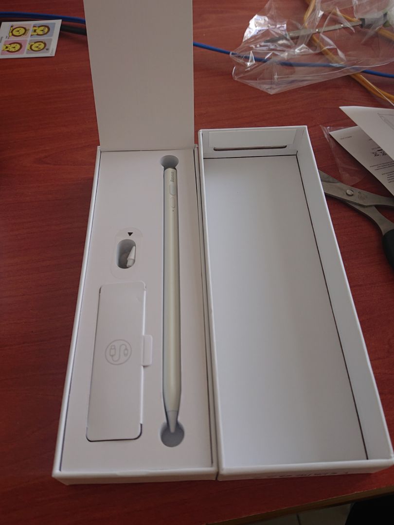 shop bảo là dùng được cho surface,  nhưng nhận hàng về không sử dụng được
bút không phản hồi không có kết nối gì đc với surface