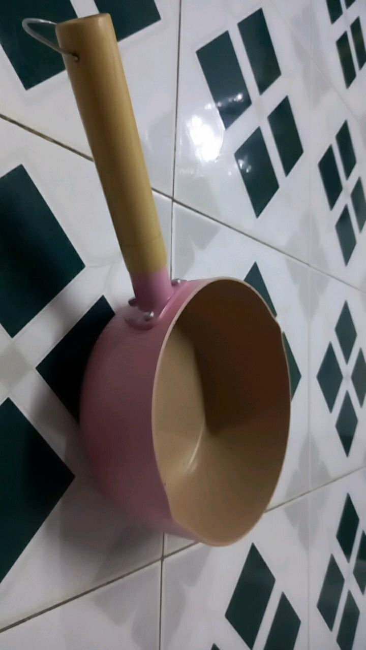 Chảo đẹp y hình mọi người ạ. trông cute và chuẩn hàng lắm ý. lớp chống dính tốt. rất đáng đồng tiền luôn á